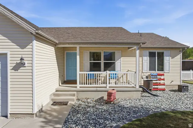 1129 Davenport Dr, Grantsville, UT 84029 - #3