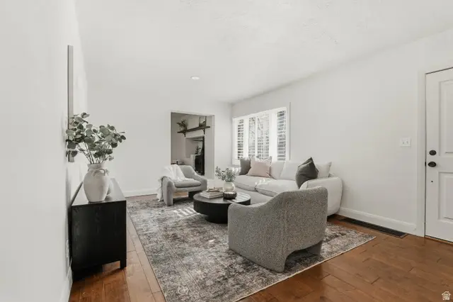 2119 S King St E, Salt Lake City, UT 84109 - #3