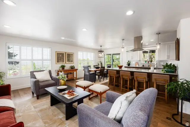 2250 S Belaire Dr, Salt Lake City, UT 84109 - #2