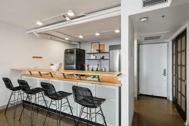 230 E Broadway S #704, Salt Lake City, UT 84111 - #2