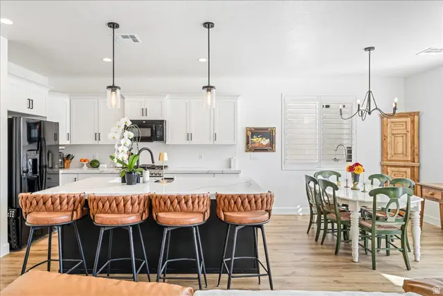 1275 W Pocket Mesa Dr, Saint George, UT 84770 - #3