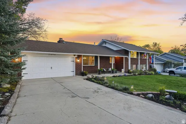 2490 E Dolphin Way, Cottonwood Heights, UT 84121 - #2