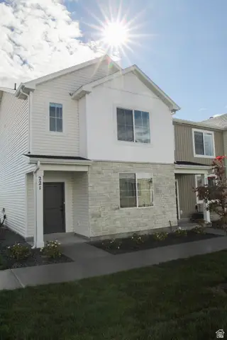 679 N 280 W, Smithfield, UT 84335 - #2