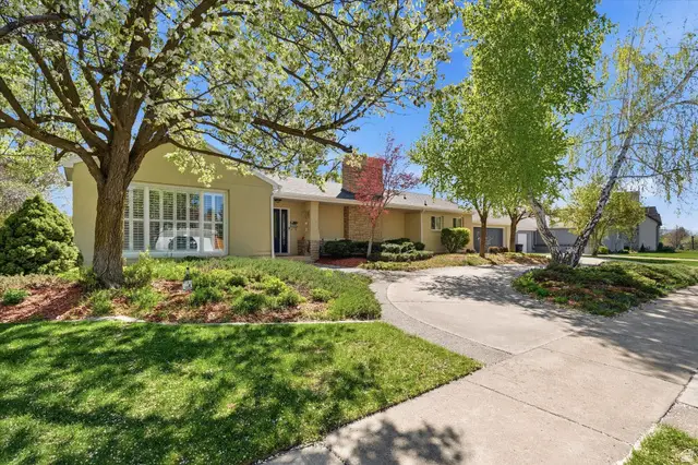 1616 E Sunset Dr N, Logan, UT 84321 - #2