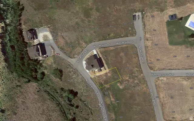 676 Lochwood Dr, Garden City, UT 84028 - #1