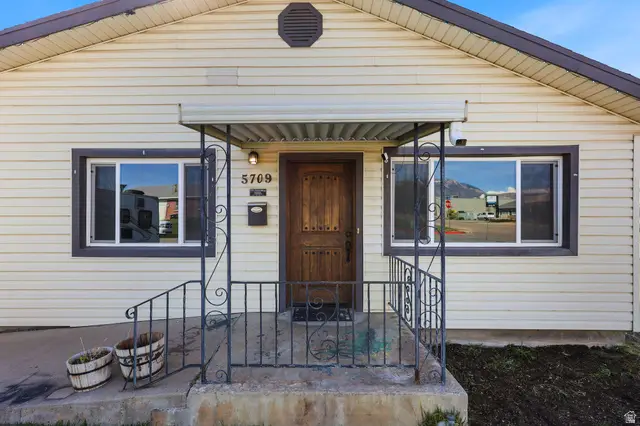 5709 S 2050 W, Roy, UT 84067 - #2