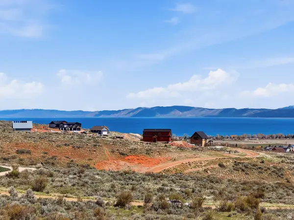 427 W Grouse Cir, Garden City, UT 84028