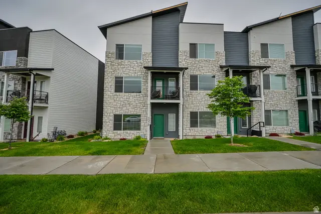 3078 N Bend Ln E, Layton, UT 84040 - #2