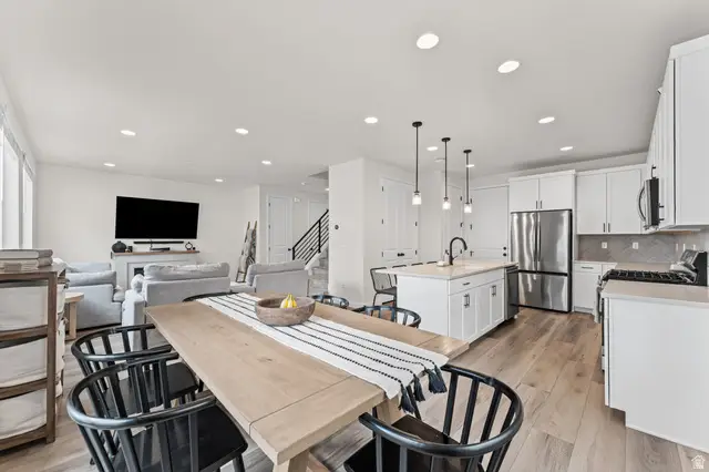 6632 S Glade Creek Dr W, West Jordan, UT 84081 - #2