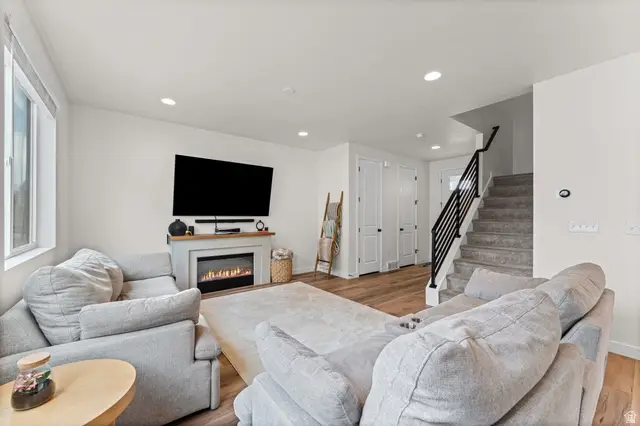 6632 S Glade Creek Dr W, West Jordan, UT 84081 - #3