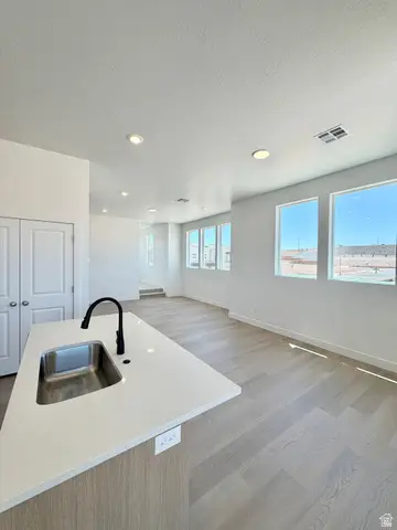 915 W Gold Ridge Lane, Saint George, UT 84790 - #3