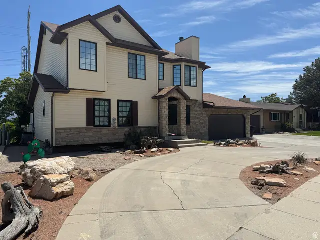 5563 S Copper City Dr, Kearns, UT 84118 - #2