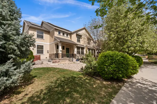 1418 E Eagle Cliff Ct, Sandy, UT 84092 - #3