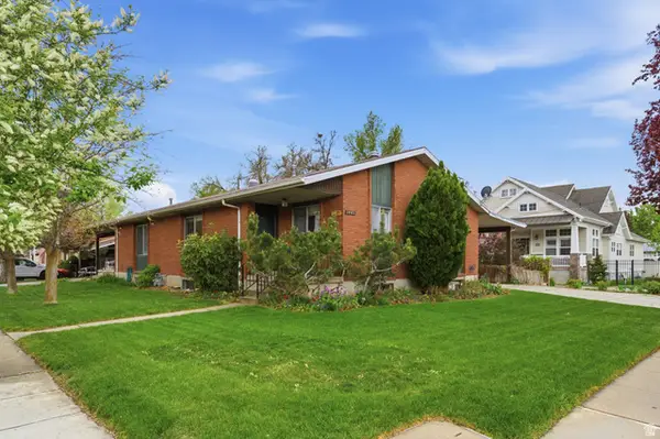 6112 S Vineway Cir E, Salt Lake City, UT 84121