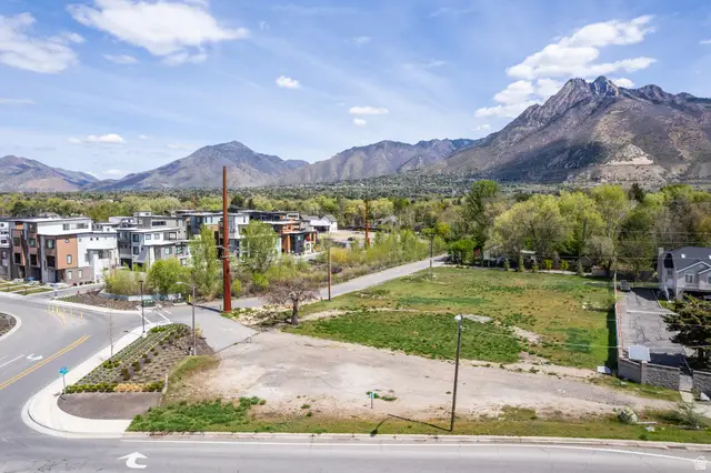 1990 E Arbor Ln, Holladay, UT 84117 - #2
