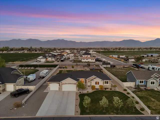 413 S Roadster Ln, Grantsville, UT 84029 - #2