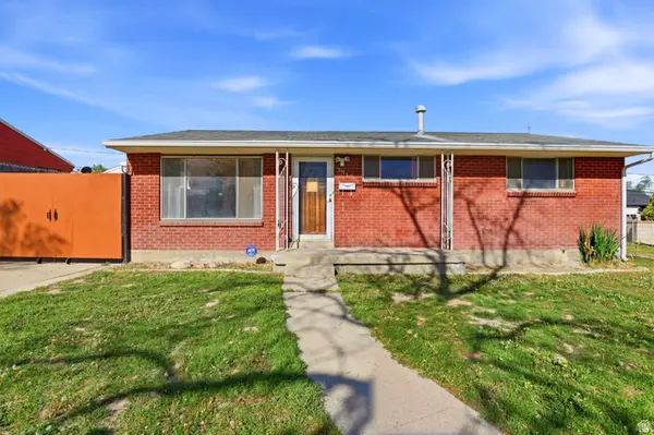 3316 S Lynnbrook Dr, Magna, UT 84044