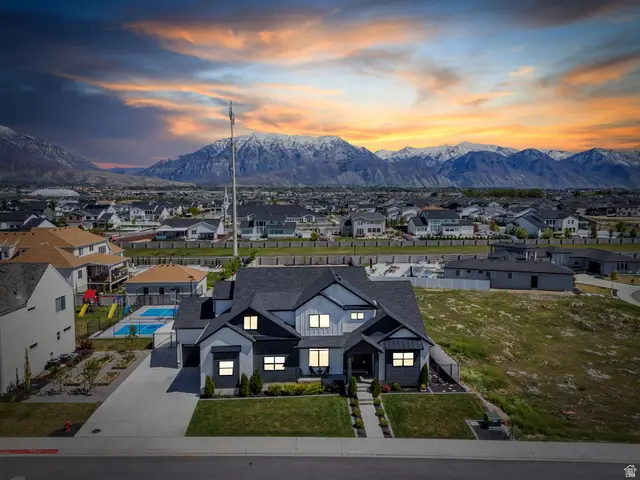 208 N Bay Dr, Vineyard, UT 84059 - #2