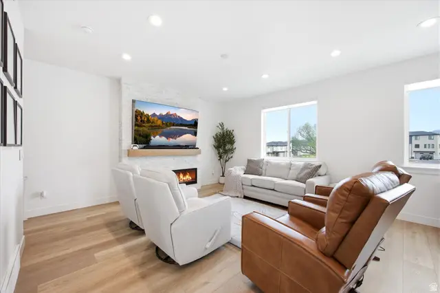 946 W 620 S, American Fork, UT 84003 - #3