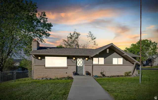 1327 N Main St, Farmington, UT 84025 - #2