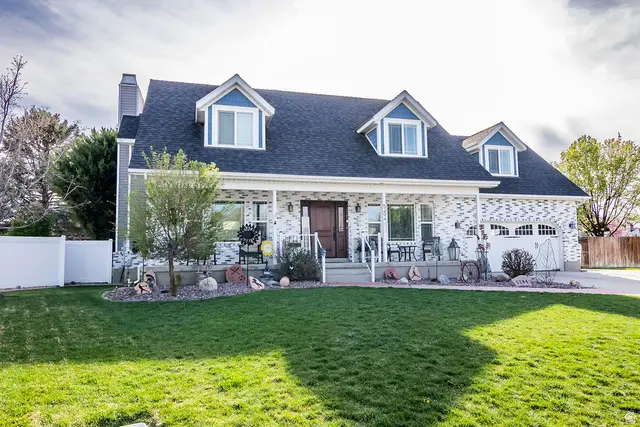 5204 S Bright Morning Cir, Taylorsville, UT 84123 - #2