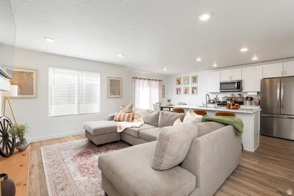 1063 E Dory Boat Rd, Saratoga Springs, UT 84045