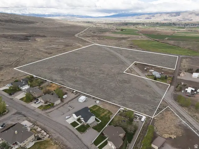 345 W Land Slide Rd, Annabella, UT 84711 - #1