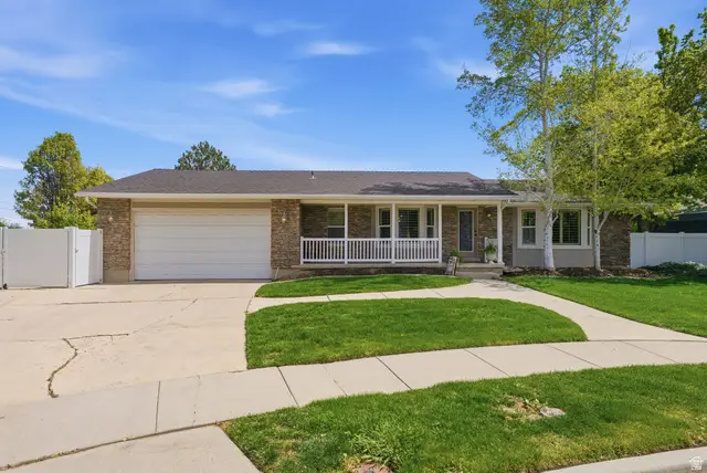 5417 S Colliseum Ct, Taylorsville, UT 84129 - #1