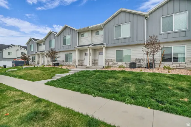 1402 N Meadow Ln, Spanish Fork, UT 84660 - #2