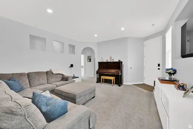 302 N Foxboro Dr, North Salt Lake, UT 84054 - #3