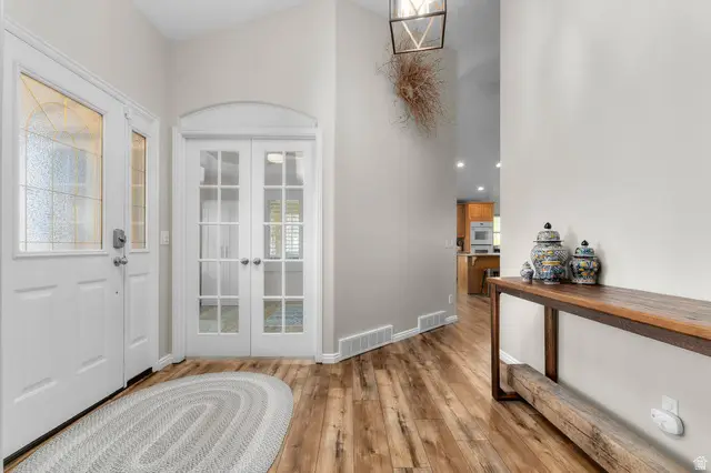 184 N Wood Hill Ln E, North Salt Lake, UT 84054 - #3