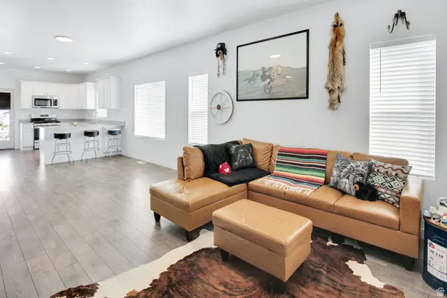 414 W Domain Ln, Grantsville, UT 84029 - #3