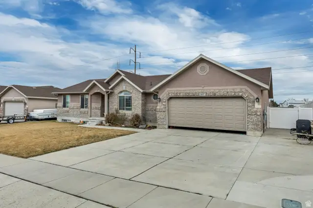 4637 W Moose Horn Ct S, West Jordan, UT 84088 - #2