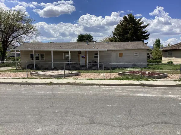 684 W Fleetwood Dr S, Tooele, UT 84074