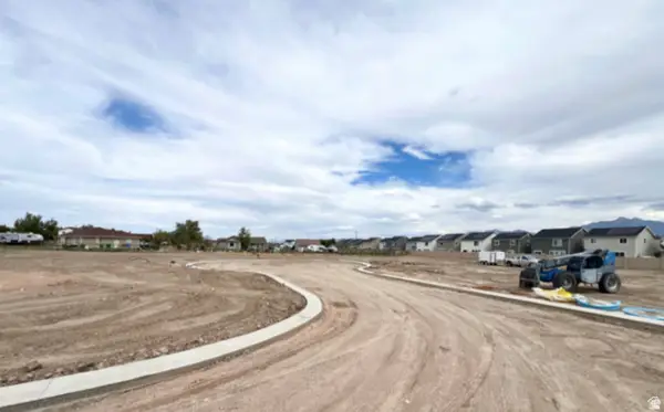 12733 S Harvest Haven Ln, Riverton, UT 84096