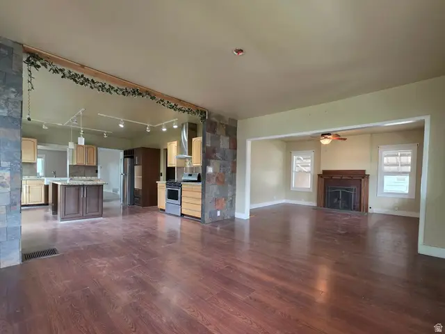 250 S Main St W, Fillmore, UT 84631 - #2