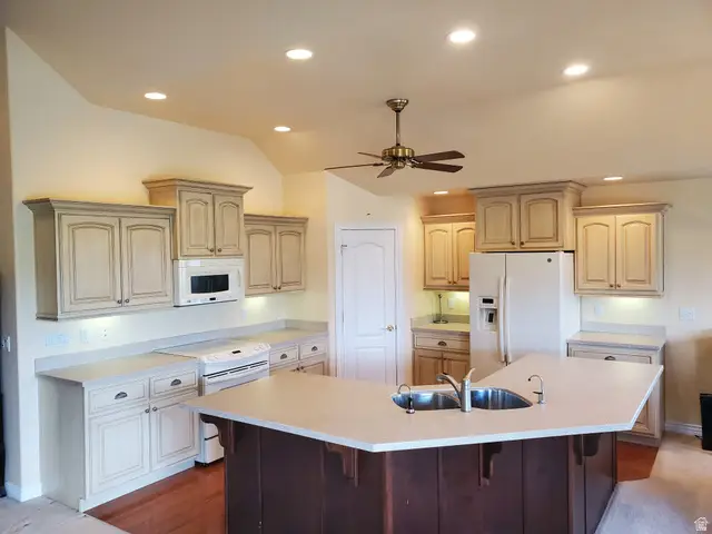 5586 S 250 E, Washington Terrace, UT 84405 - #3