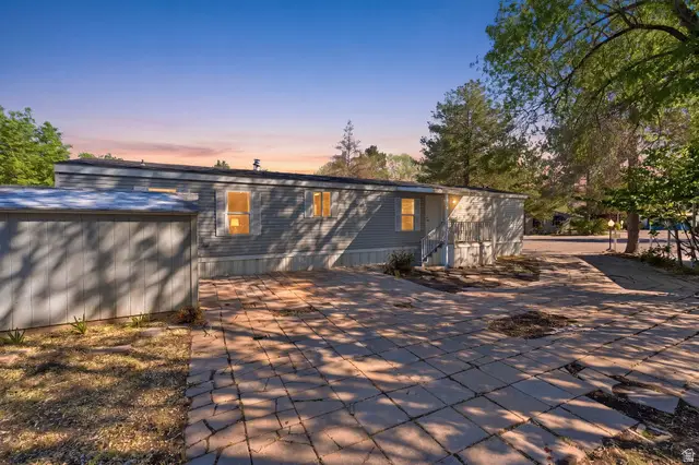 1675 W Indian Summer Dr N, Salt Lake City, UT 84116 - #1