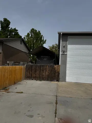 2284 W Zions Dr S, Taylorsville, UT 84129 - #3