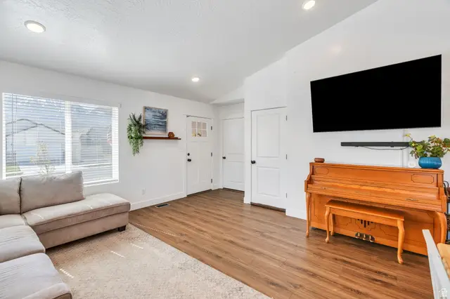 1530 S Windsong Dr W, Santaquin, UT 84655 - #3