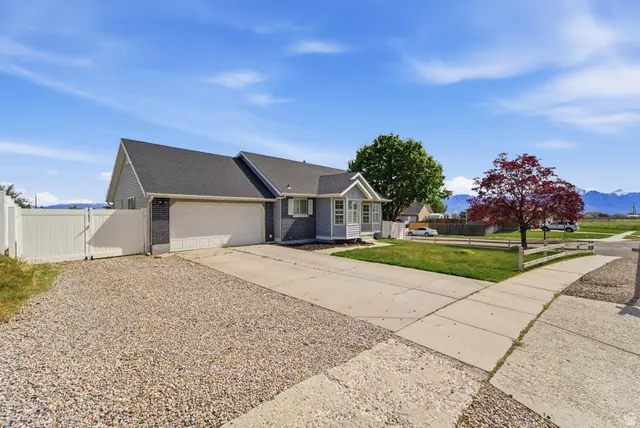 5726 W Dale Amour Dr S, Salt Lake City, UT 84118 - #2