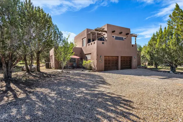 693 N Pinion Hills Dr, Dammeron Valley, UT 84783 - #2