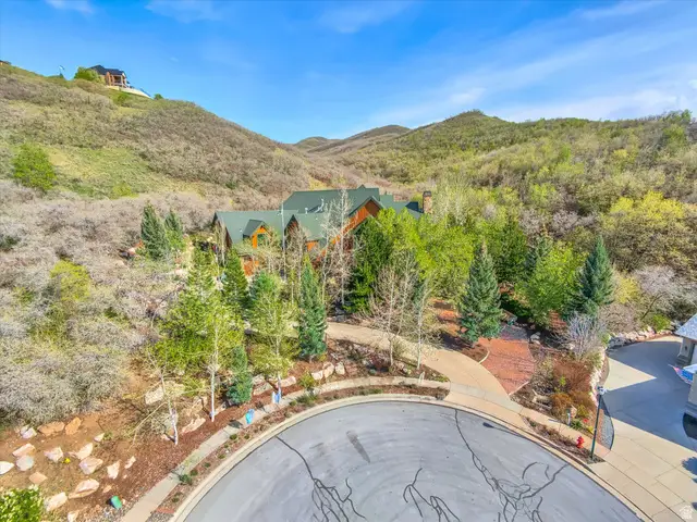 1400 E Cove Cir, North Salt Lake, UT 84054 - #1