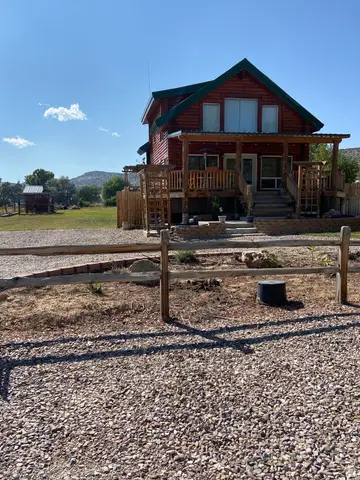 83 N 4th St E, Manila, UT 84046