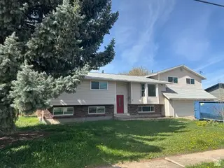 470 S Whitesides St, Layton, UT 84041 - #1