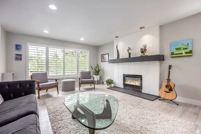 1971 E Terra Linda Dr, Holladay, UT 84124 - #2