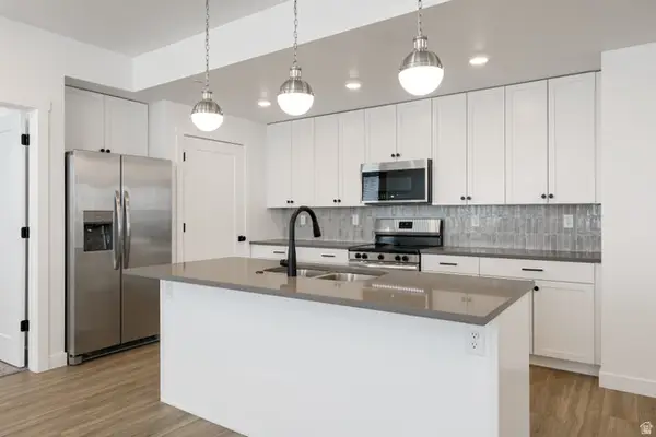 221 N Cliff Side Dr #K201, Hurricane, UT 84737