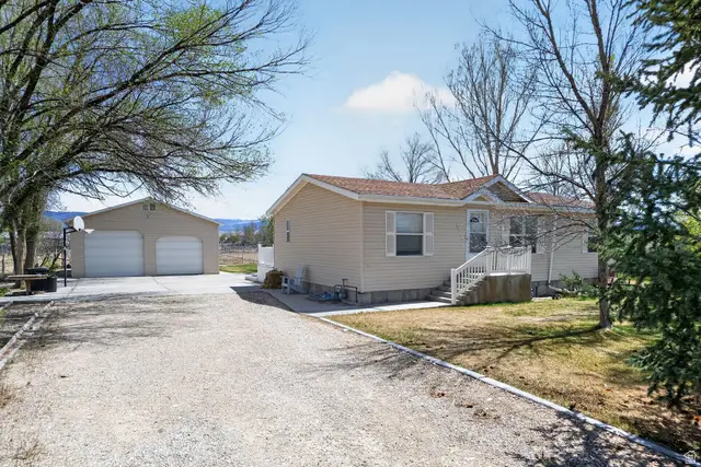 170 N 400 W, Centerfield, UT 84622 - #1