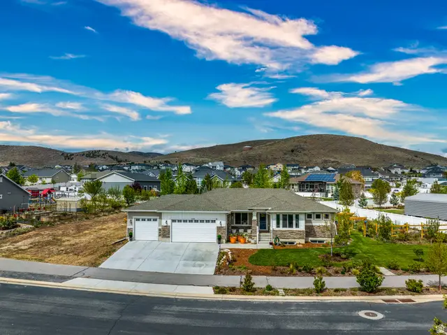 2315 E Dugway Dr, Eagle Mountain, UT 84005 - #3