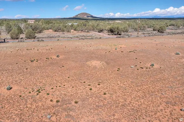 481 S Coyote Rd, Apple Valley, UT 84737 - #3